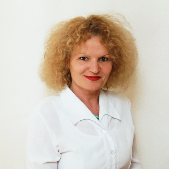 Erzsébet Grajczárné Dr. Rácz - Sämling Solution Consulting